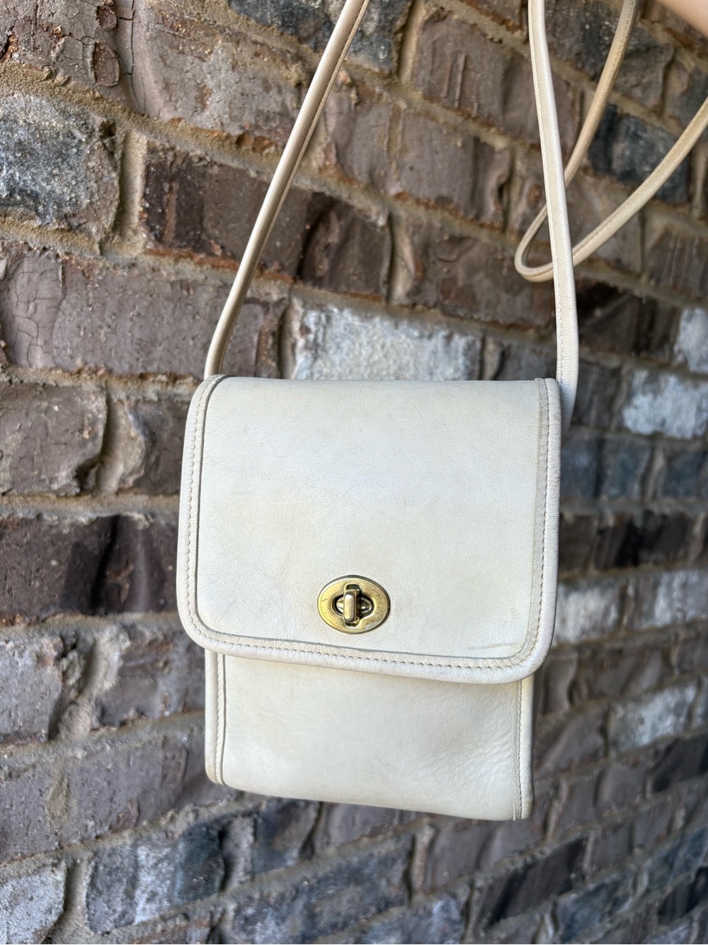 Vintage Y2K Coach Bone Leather Turnlock Small Flap Crossbody Bag 90s